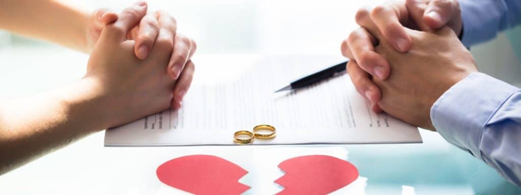 Family mediation for dividing couples